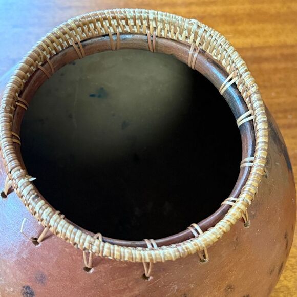 Vintage African Inspired Handcrafted Clay Ceramic Pot Brown And Red Tones - Picture 7 of 12